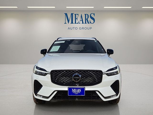 2026 Volvo XC60 Plus