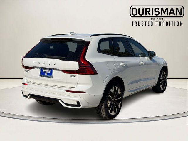 2026 Volvo XC60 Plus