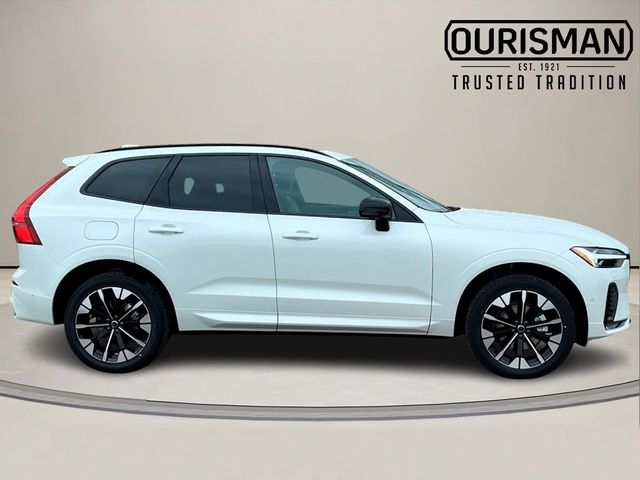 2026 Volvo XC60 Plus
