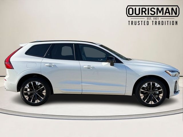 2026 Volvo XC60 Plus