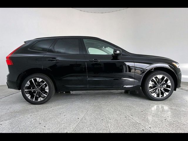 2026 Volvo XC60 Plus