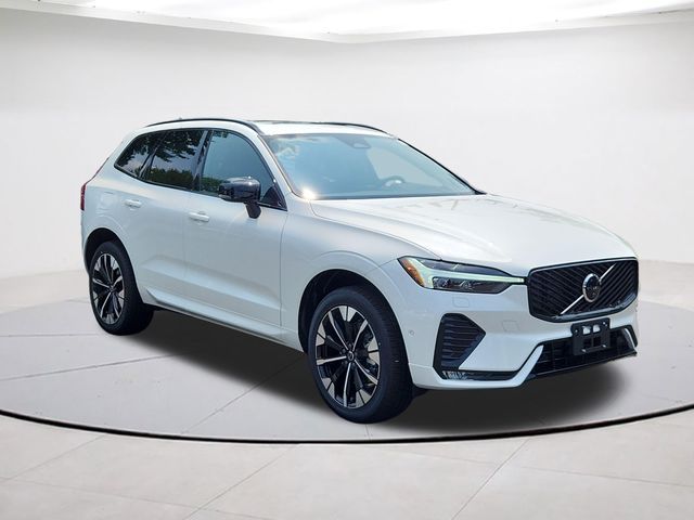 2026 Volvo XC60 Plus