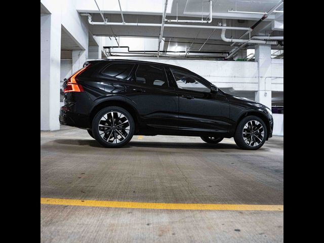 2026 Volvo XC60 Plus
