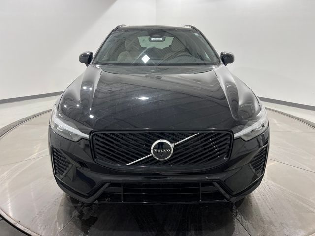 2026 Volvo XC60 Plus