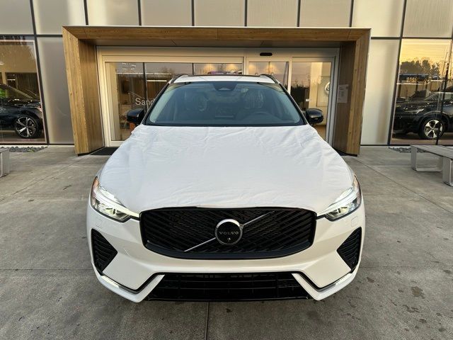 2026 Volvo XC60 Plus