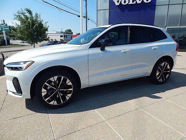 2026 Volvo XC60 Plus