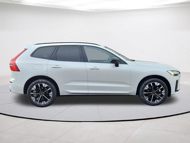 2026 Volvo XC60 Plus