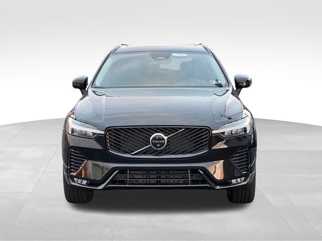 2026 Volvo XC60 Plus