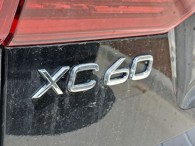 2026 Volvo XC60 Plus