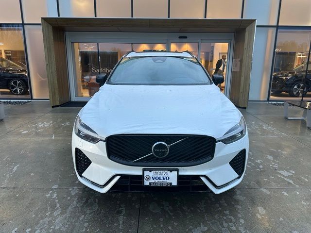 2026 Volvo XC60 Plus