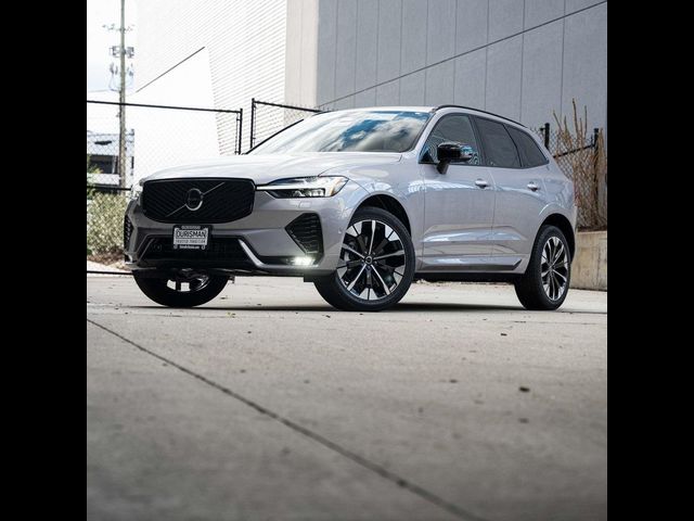 2026 Volvo XC60 Plus