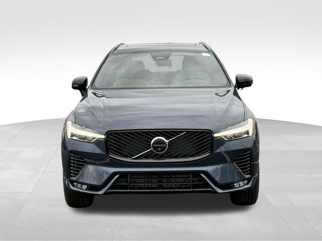 2026 Volvo XC60 Plus