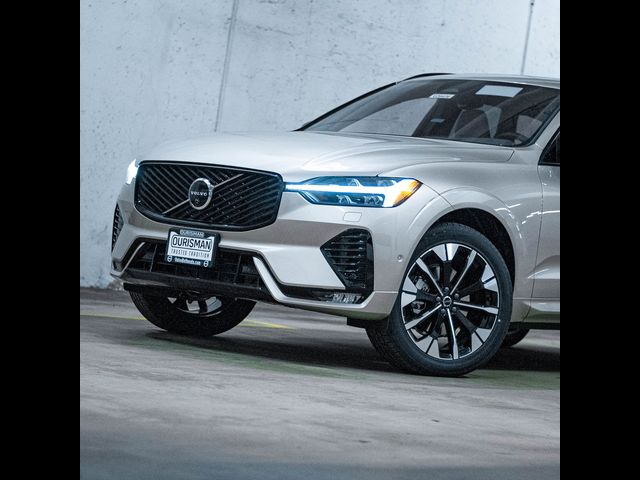 2026 Volvo XC60 Plus