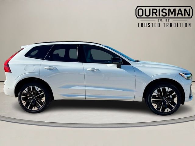 2026 Volvo XC60 Plus