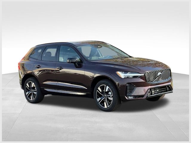 2026 Volvo XC60 Plus