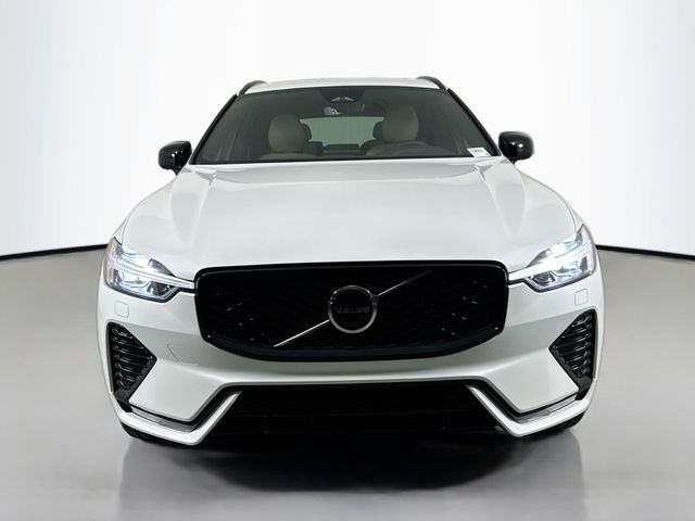2026 Volvo XC60 Plus