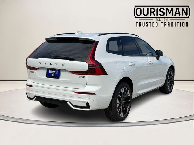 2026 Volvo XC60 Plus