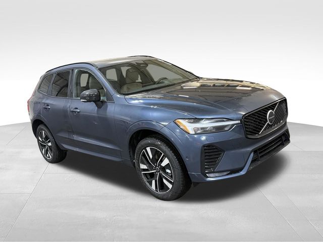 2026 Volvo XC60 Plus