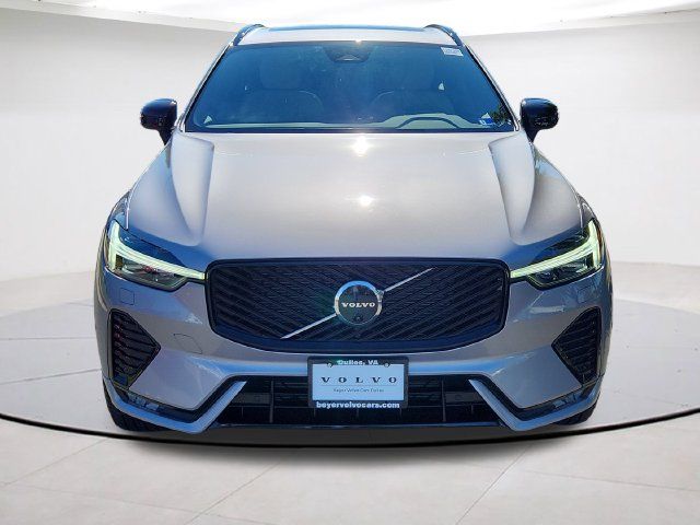 2026 Volvo XC60 Plus
