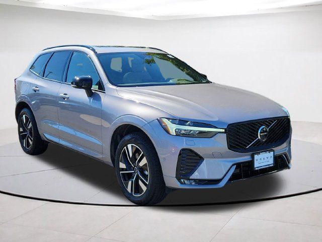 2026 Volvo XC60 Plus