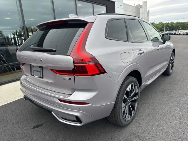 2026 Volvo XC60 Plus