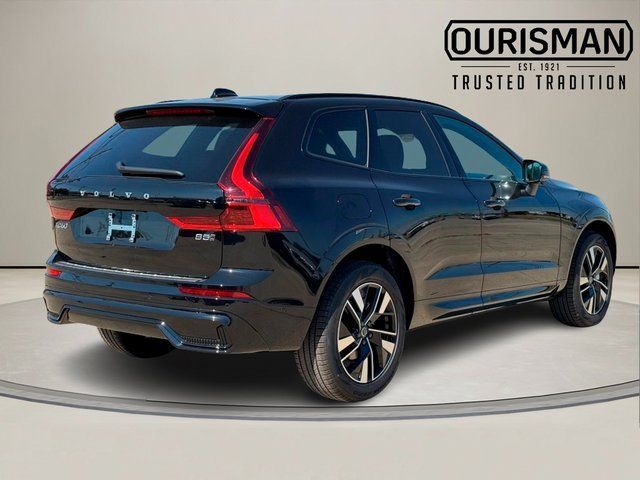 2026 Volvo XC60 Plus