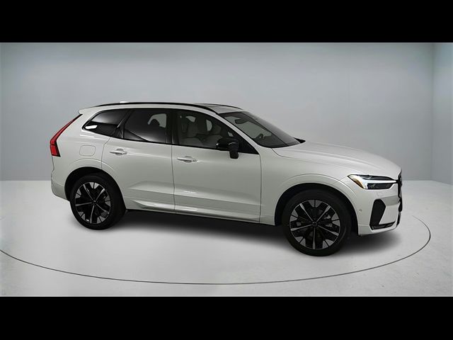 2026 Volvo XC60 Plus