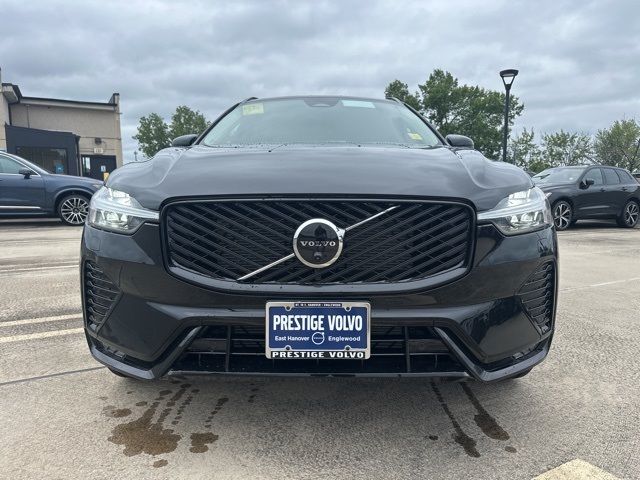 2026 Volvo XC60 Plus