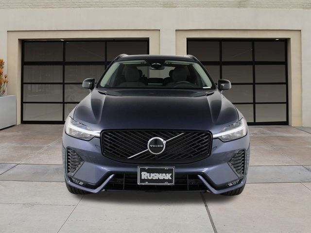 2026 Volvo XC60 Core