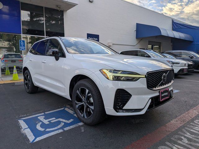 2026 Volvo XC60 Core