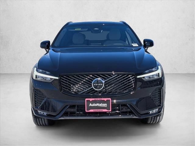 2026 Volvo XC60 Plus
