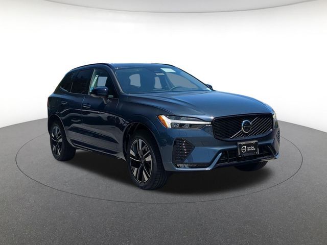 2026 Volvo XC60 Plus