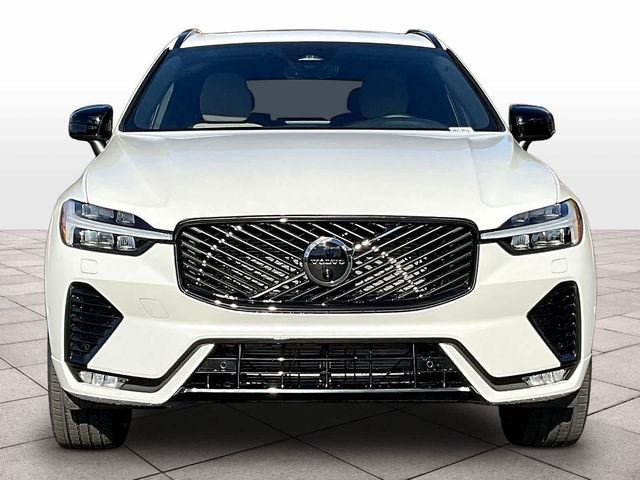 2026 Volvo XC60 Plus