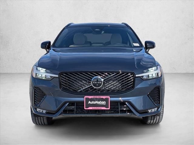2026 Volvo XC60 Plus