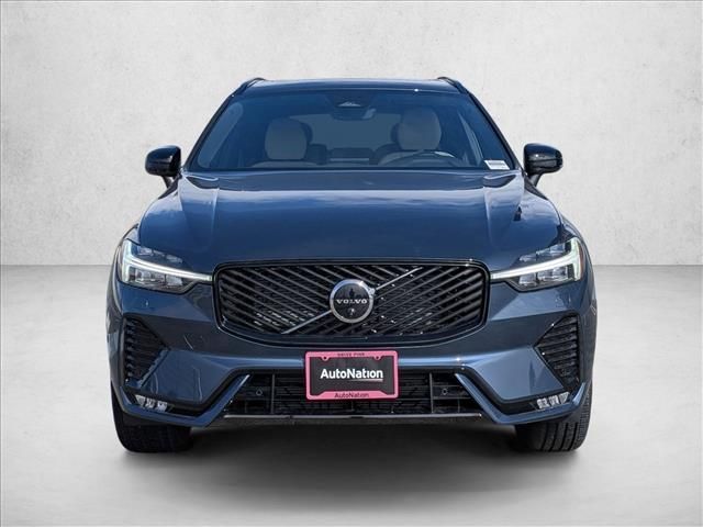 2026 Volvo XC60 Plus