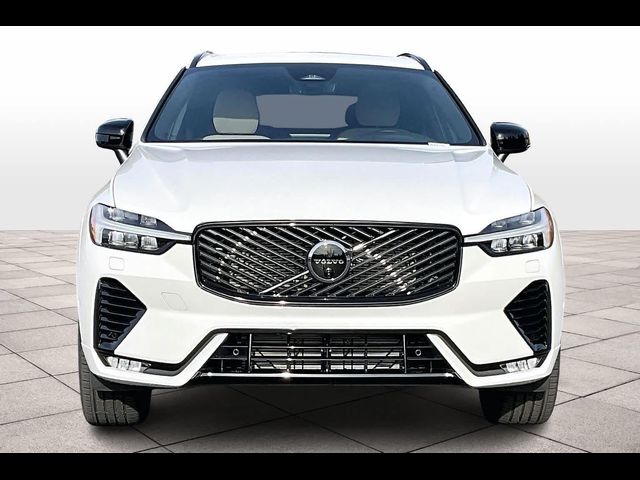 2026 Volvo XC60 Plus