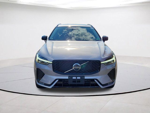 2026 Volvo XC60 Plus