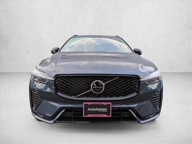 2026 Volvo XC60 Plus