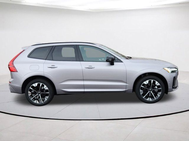 2026 Volvo XC60 Plus