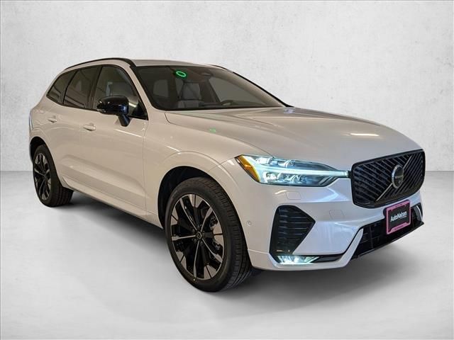 2026 Volvo XC60 Plus