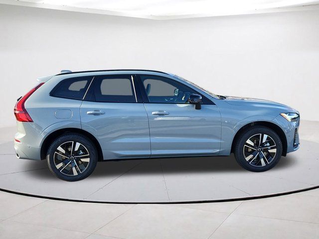 2026 Volvo XC60 Plus