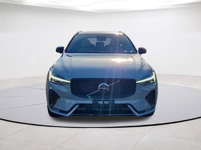 2026 Volvo XC60 Plus