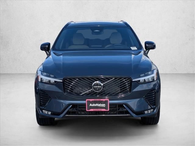 2026 Volvo XC60 Plus