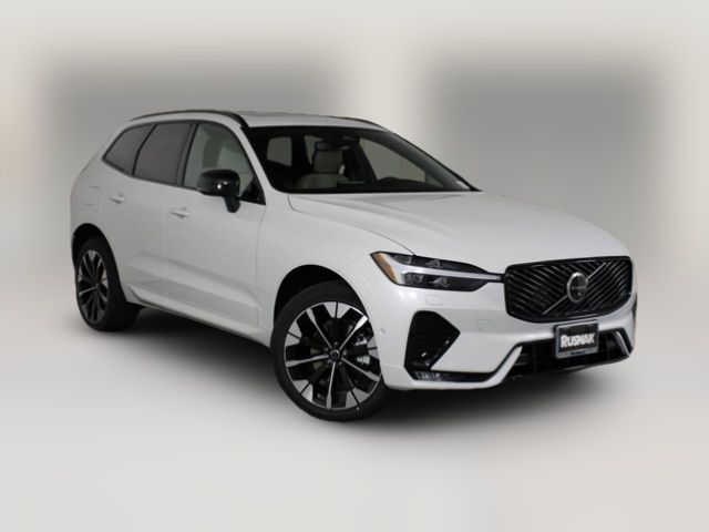 2026 Volvo XC60 Plus