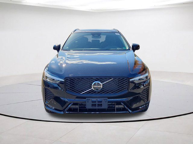 2026 Volvo XC60 Plus