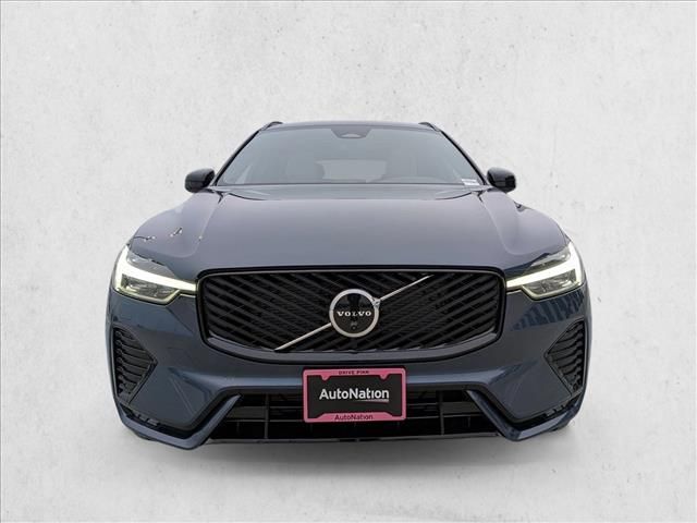 2026 Volvo XC60 Plus