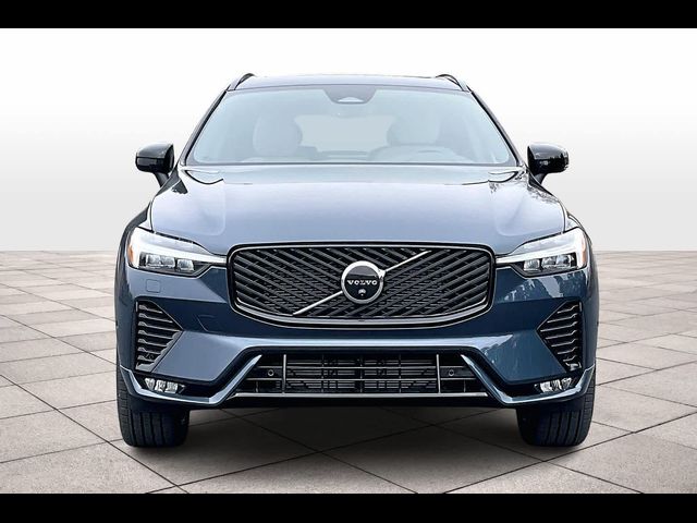 2026 Volvo XC60 Plus