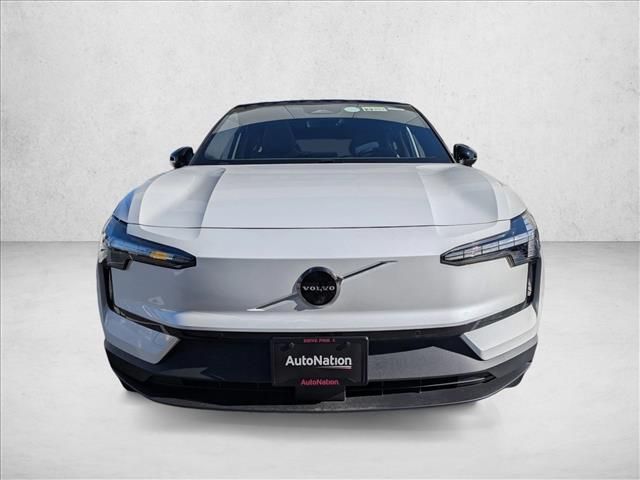 2026 Volvo XC60 Plus