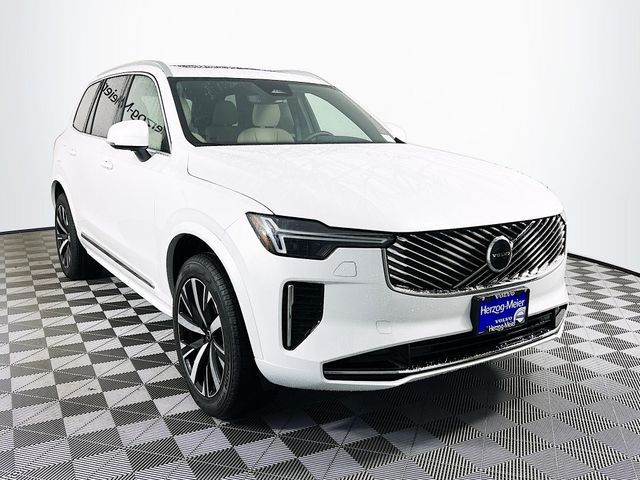 2026 Volvo XC90 Core