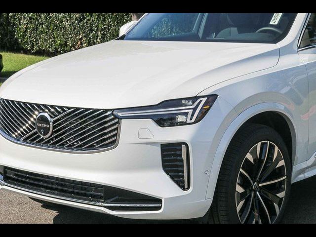 2026 Volvo XC90 Plus